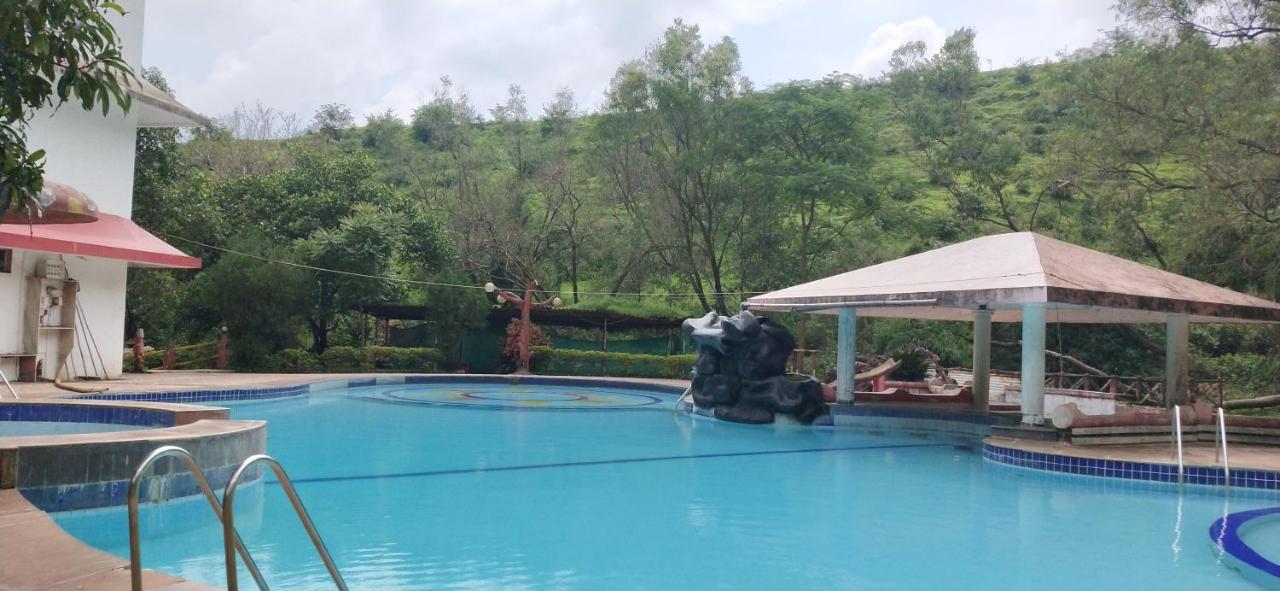 Golden Resort And Farm Nashik Dış mekan fotoğraf