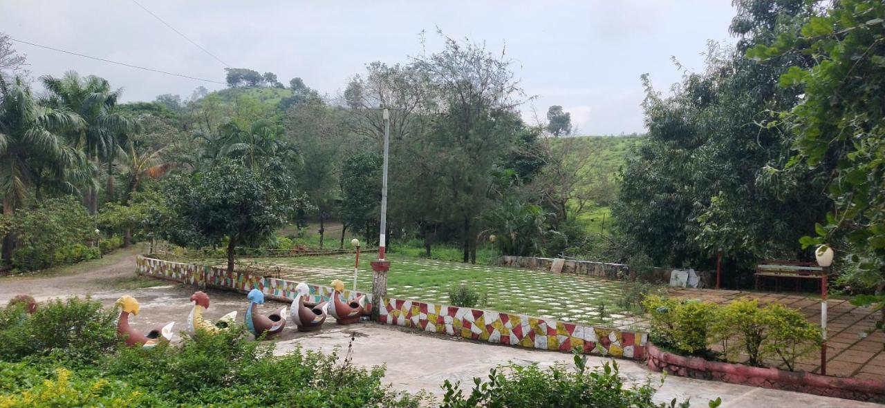 Golden Resort And Farm Nashik Dış mekan fotoğraf