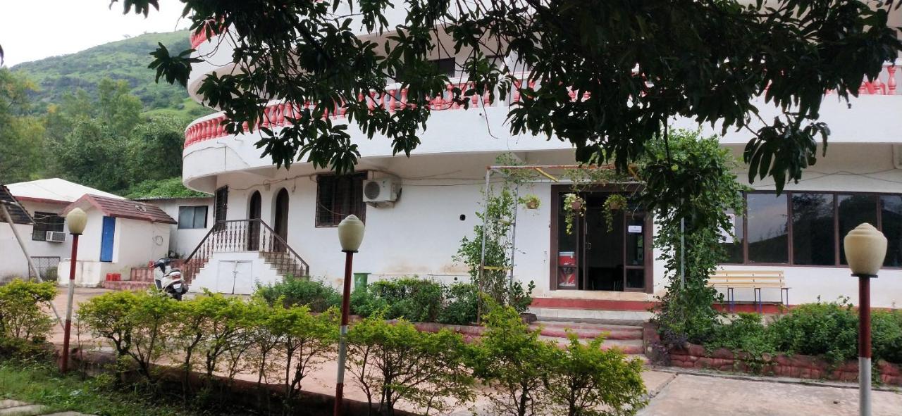 Golden Resort And Farm Nashik Dış mekan fotoğraf