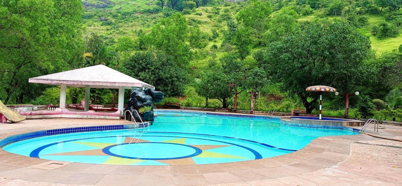 Golden Resort And Farm Nashik Dış mekan fotoğraf